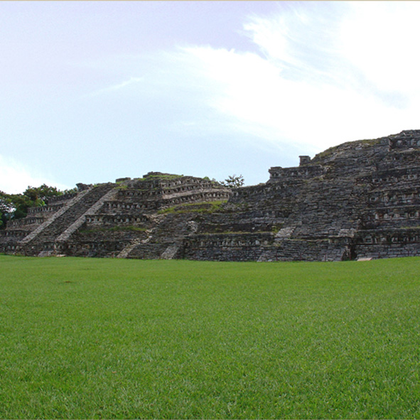 Visitar la Zona Arqueológica de Yohualichan
